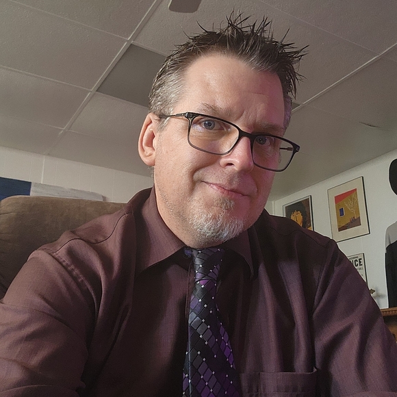 Meet your Posher, Chad - Picture 2 of 5